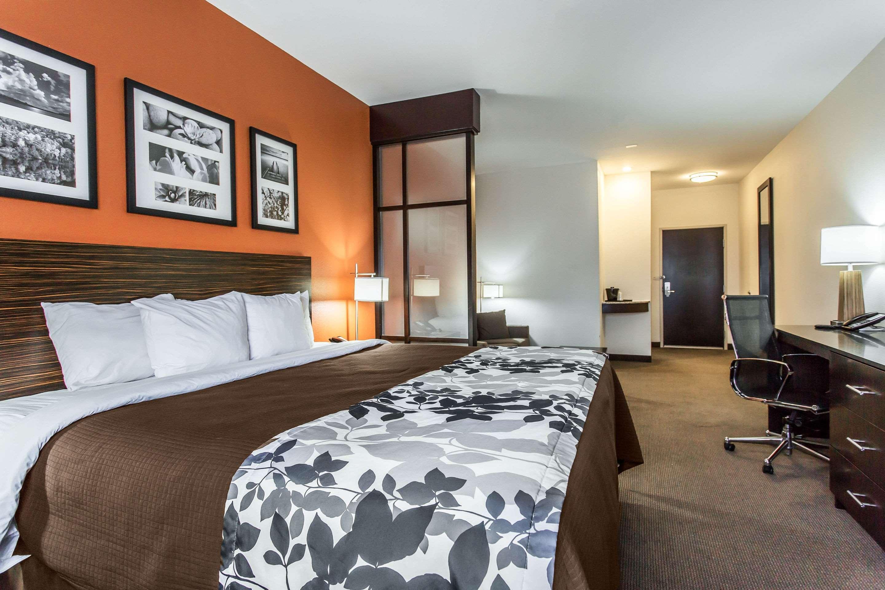 Sleep Inn & Suites Лъбък Екстериор снимка
