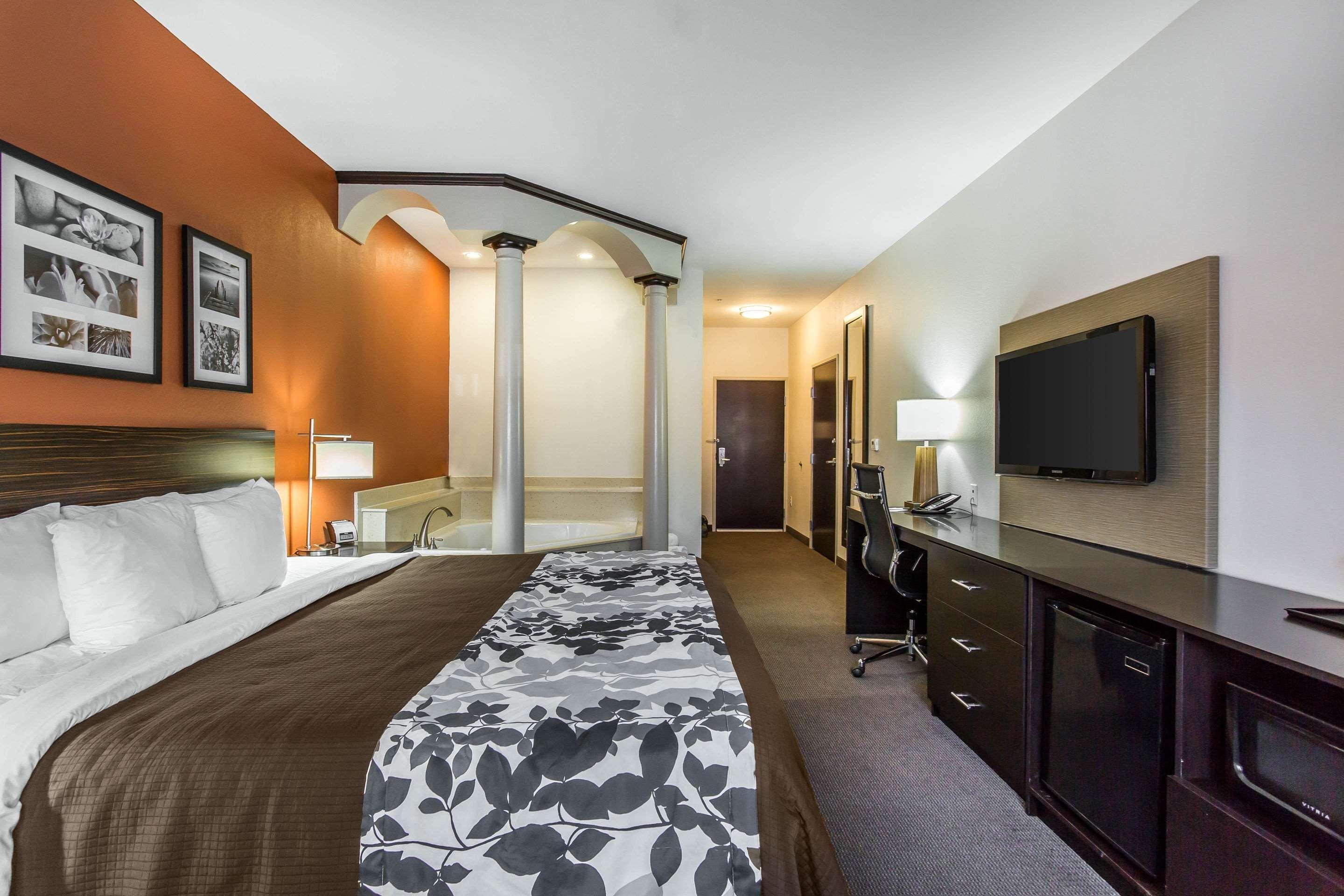 Sleep Inn & Suites Лъбък Екстериор снимка