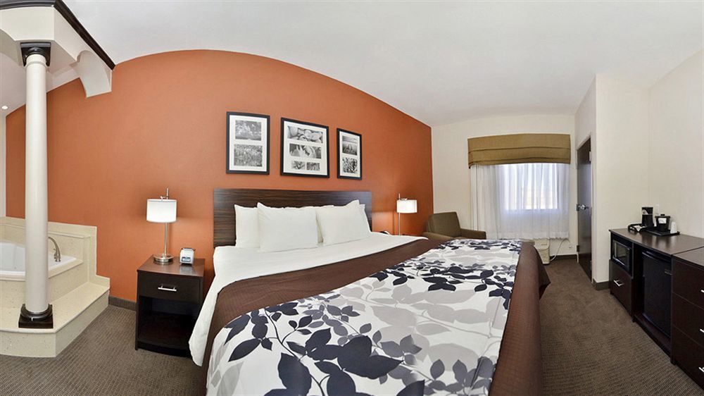 Sleep Inn & Suites Лъбък Екстериор снимка