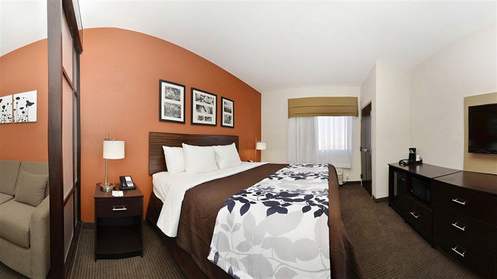Sleep Inn & Suites Лъбък Екстериор снимка
